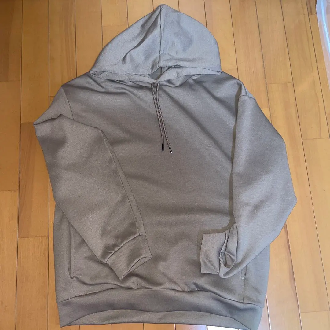 Thumbnail of GU Light Gray Hoodie Winter Clothes Big Silhouette