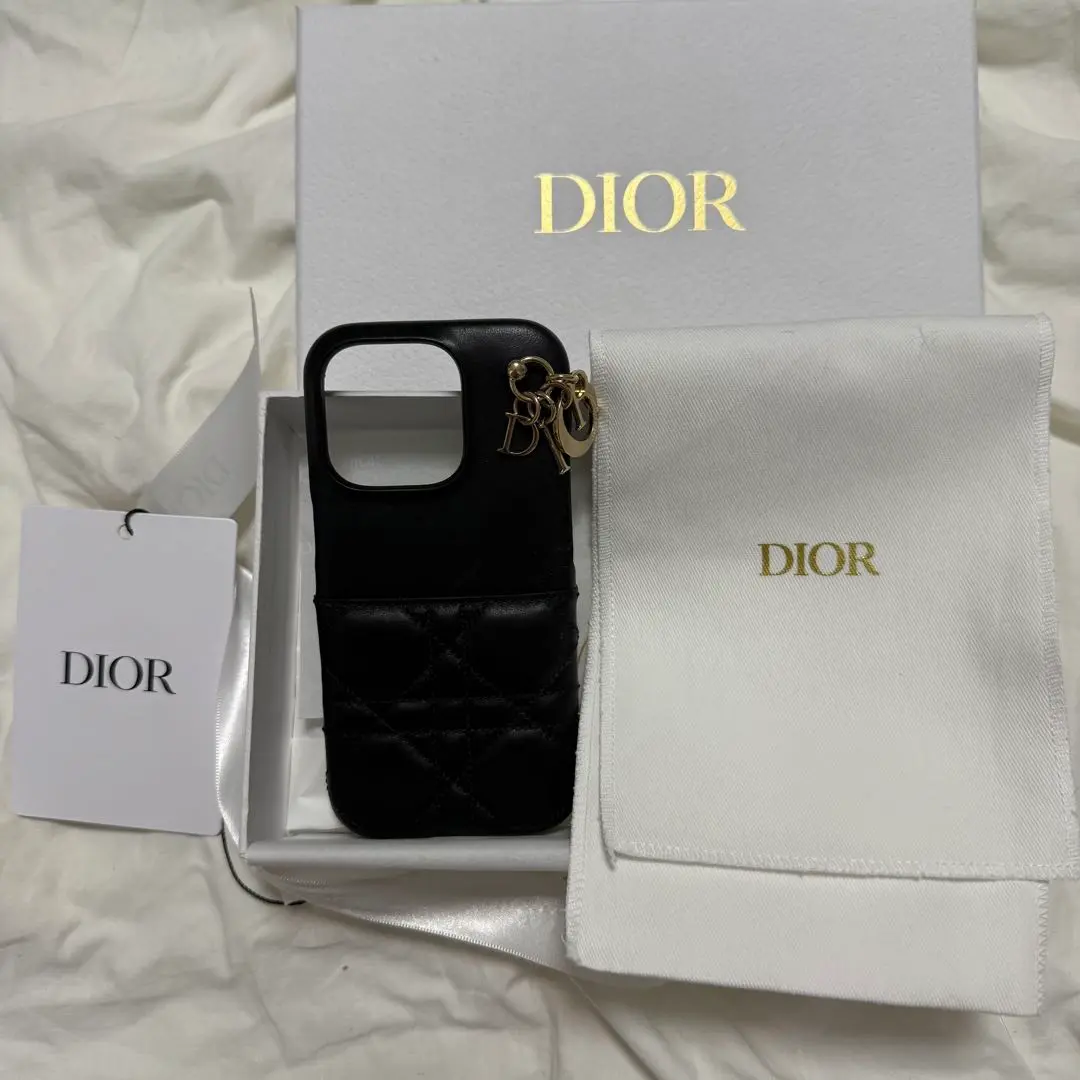 かれん★即購入大歓迎！ dior iPhone16pro ケース DIOR | Lady Dior iPhone 16 Pro ケース カナージュ ラムスキン