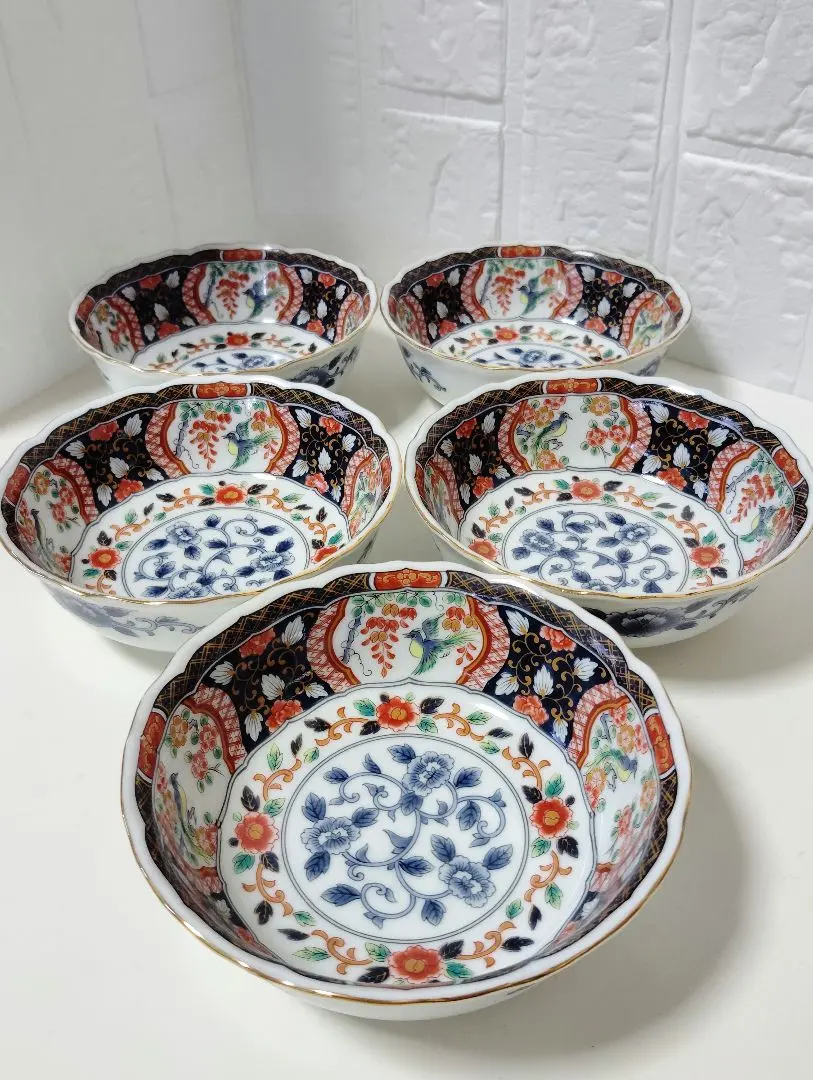 Thumbnail of Arita-yaki (Arita ware) Daiichi Toki (First Pottery) Ko-Imari (Old Imari) Sometsuke Nishiki Kacho (Colored Overglaze with Flowers and Birds) Ringa (Ring Flower Shape) Small Bowls, Set of 5