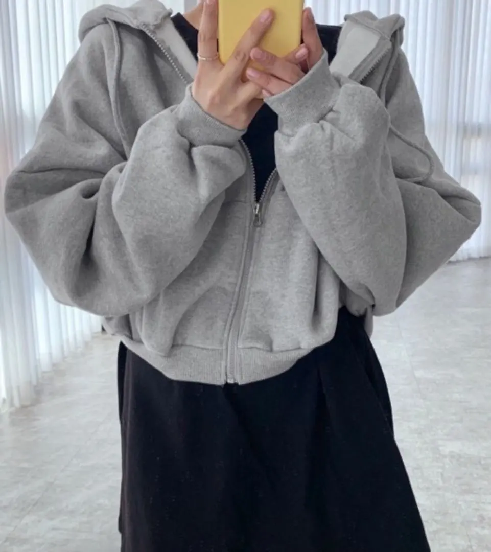 Thumbnail of DAY CLOSET Fleece-Lined Drop Shoulder Cropped Hoodie