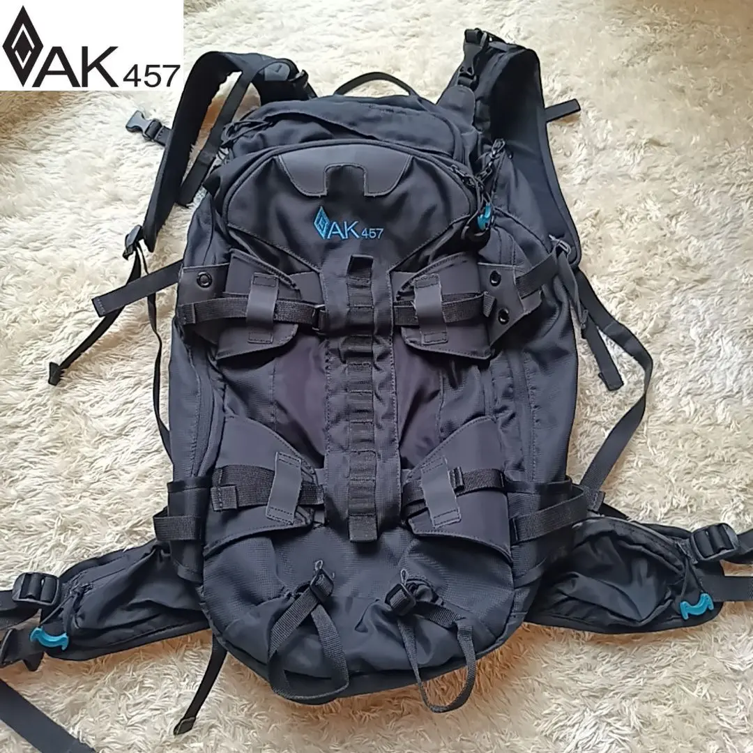 AK457 バックパック ブラック 32ℓ 来シーズンは、 3スタートです。