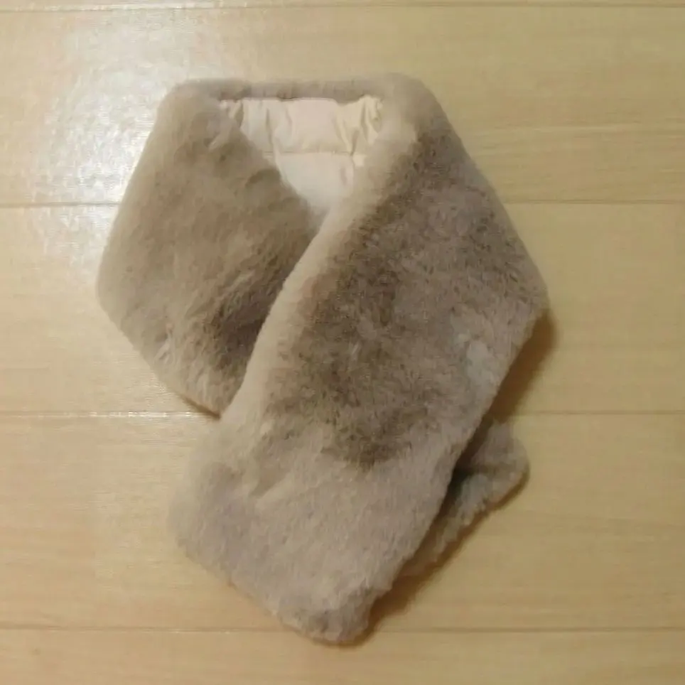 Thumbnail of ☆Brand Unknown☆ THERMOLITE Volume Fur Muffler