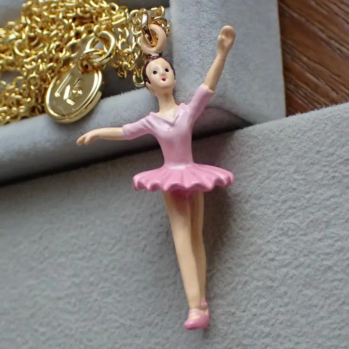 Les Néréides　レネレイド　バレリーナピアス　パ・ド・ドゥ　ジュエリー バレリーナ 真珠のピアス レネレイド ラグジュアリー パ・ド