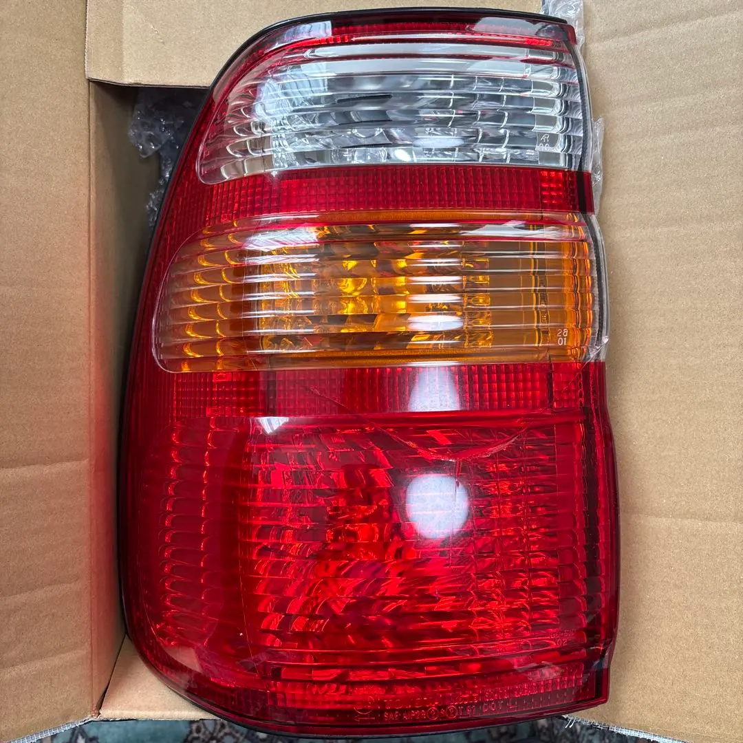 ランクル100 前期用 テールランプ 内側のみ 楽天市場】ランドクルーザー 100 led テールランプの通販