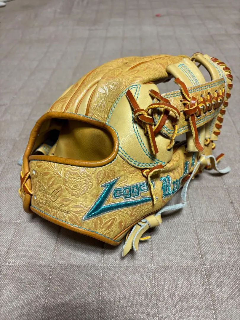 Leggara レジェーラ 硬式オーダー 外野手 ヌバックレザー 軽量