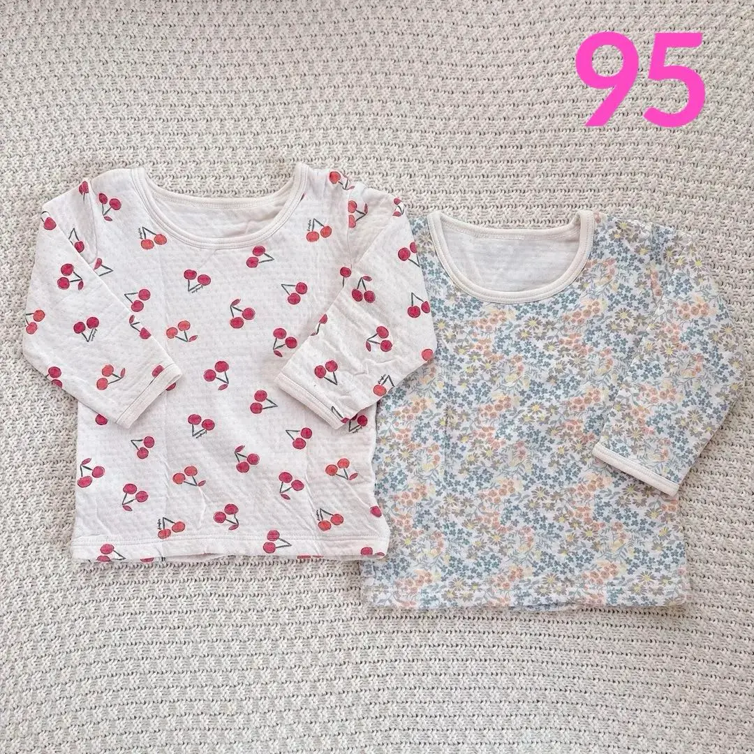 【2件套】生日 Futafuta 長袖 內衣 內褲 櫻桃 花紋 95 的縮圖