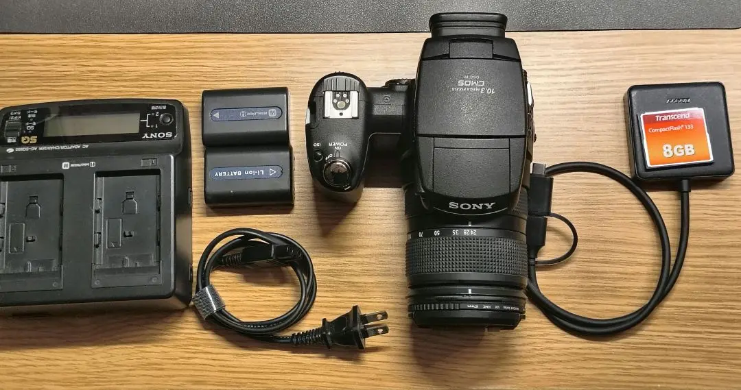 ★極上品★ ソニー Cyber-shot DSC-R1 ★バッテリー、充電器付★ ☆極上品☆ ソニー Cyber-shot DSC-R1 ☆バッテリー、充電器付