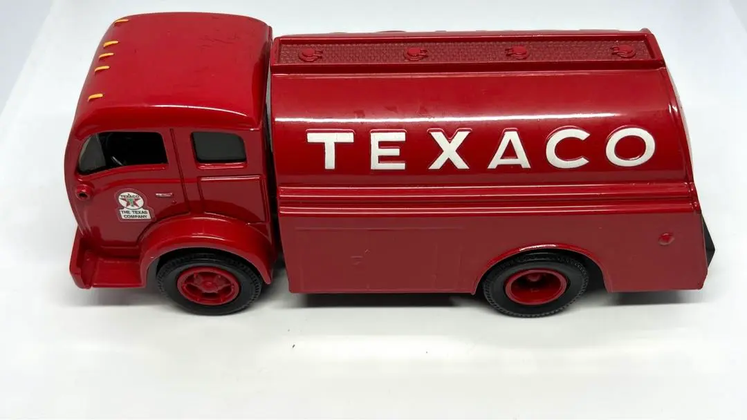 TEXACO 赤 タンクローリートラック　 全長６０cm！ TEXACO 赤 タンクローリートラック 全長60cm！ - メルカリ
