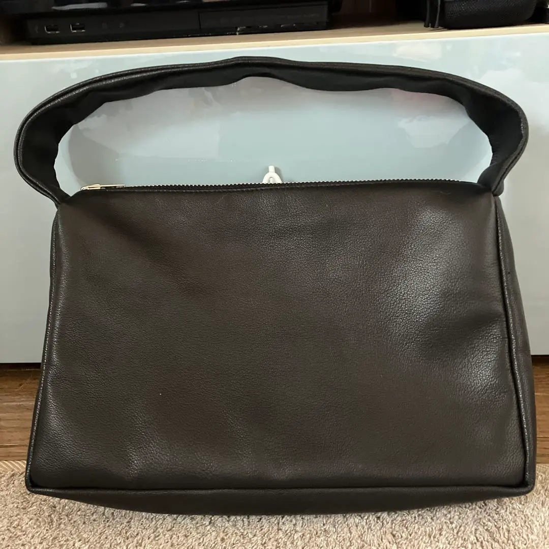 KEESE レザーショルダーバッグ ブラック Mサイズ レディース メンズ KEESE