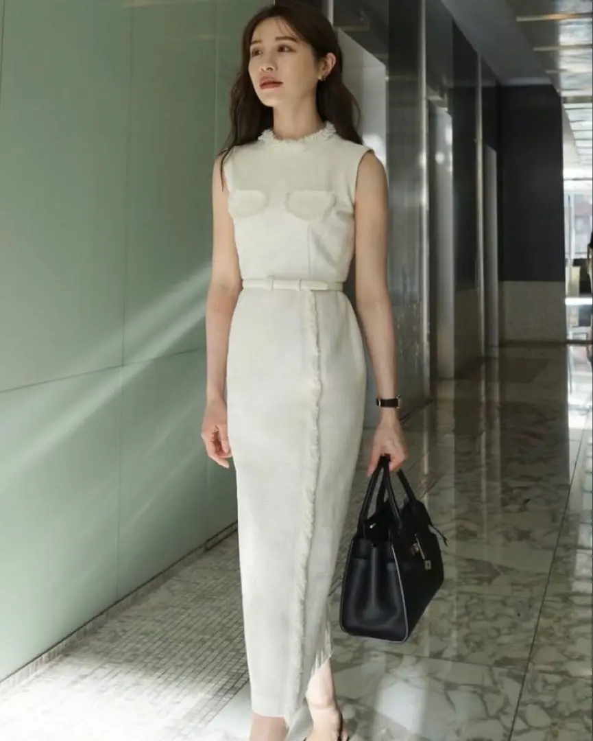 2025年最新】laubeblanc belted fringe tweed dressの人気