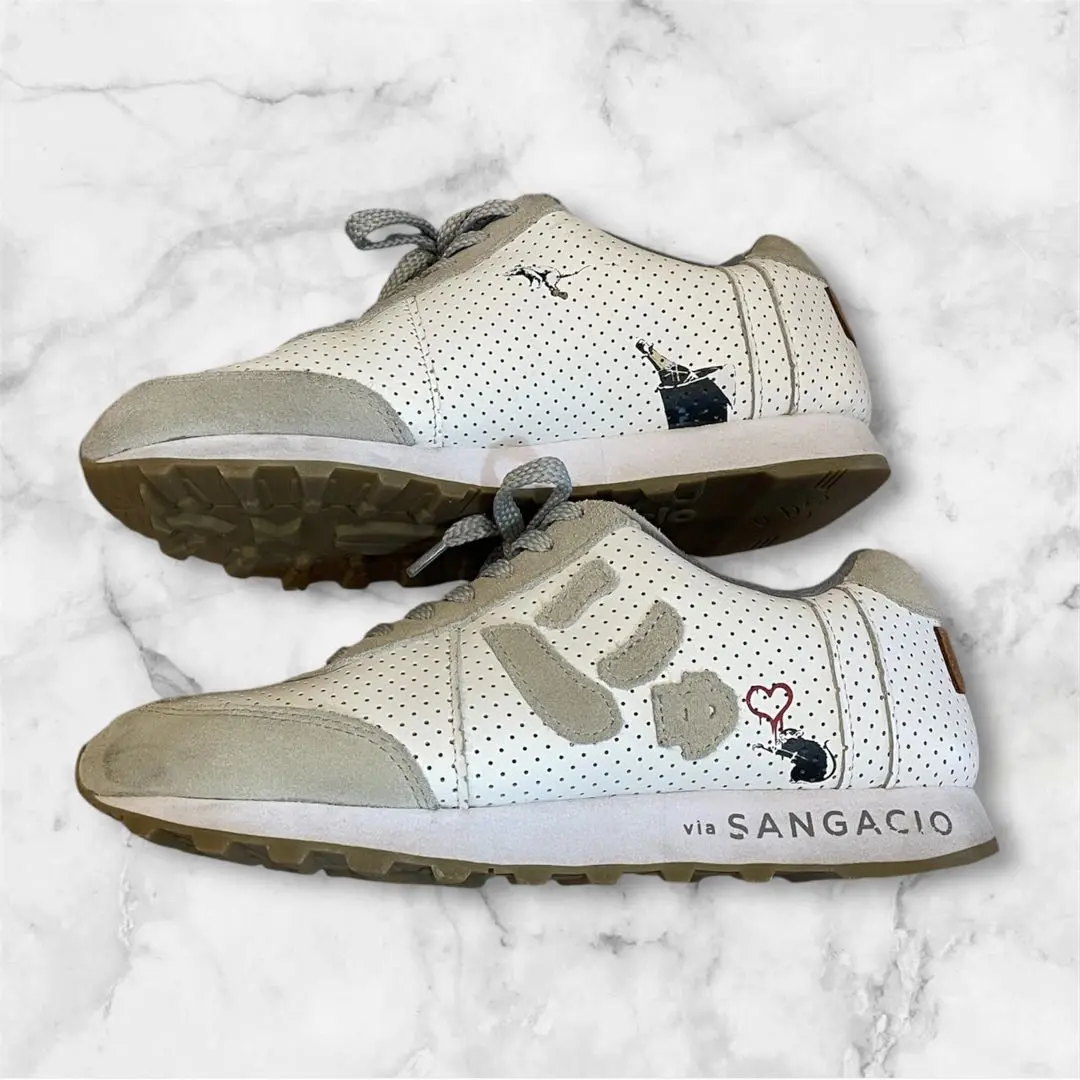 【ケンシロウ】にゅ SANGACIO バンクシー スニーカー 26.0 新品未使用]にゅ スニーカー バンクシーコラボ26.5cm