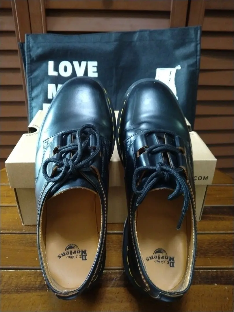2025年最新】Dr.Martens 1461 GHILLIEの人気アイテム - メルカリ