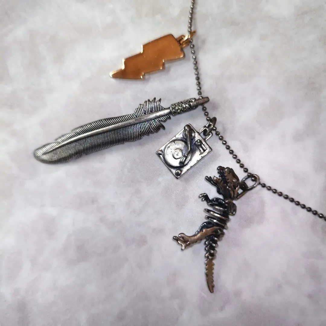 円高還元 レキシー 2025年最新】coach ネックレスの人気アイテム メルカリ - アクセサリー