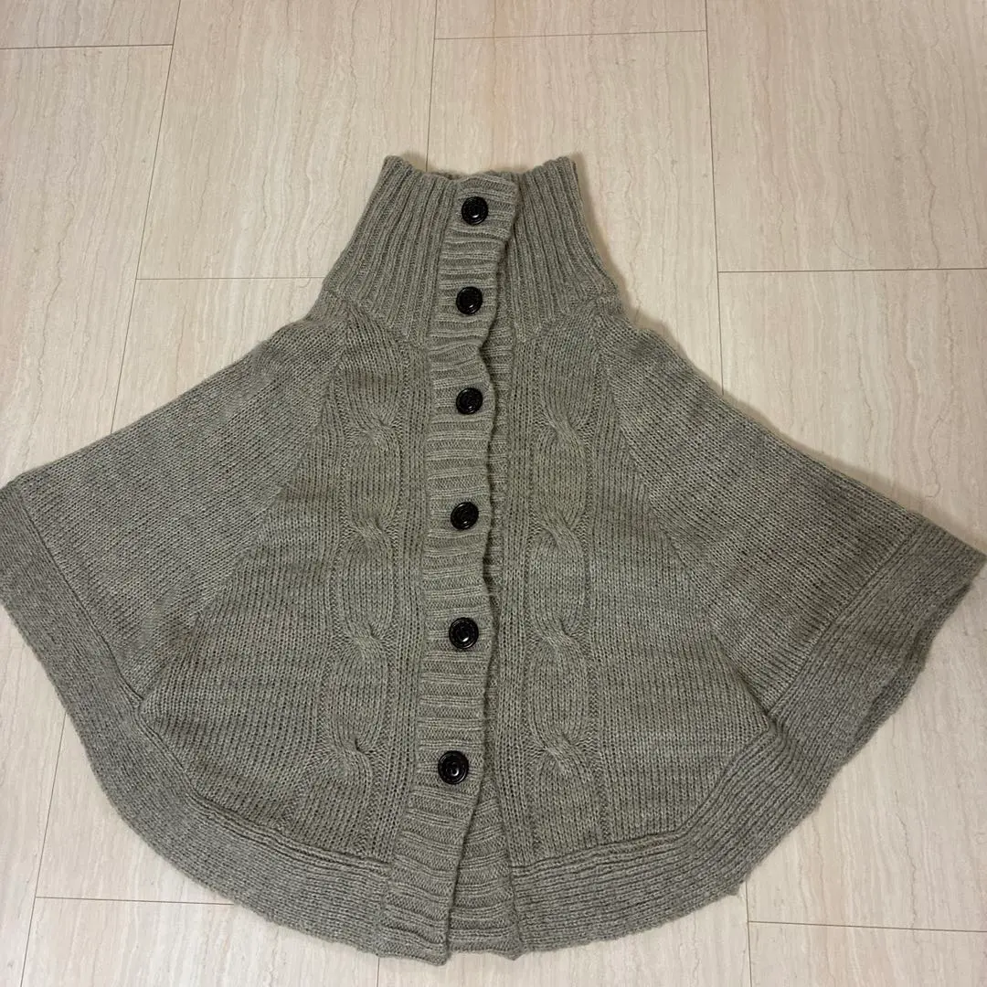 Thumbnail of Cute, chunky poncho - beige