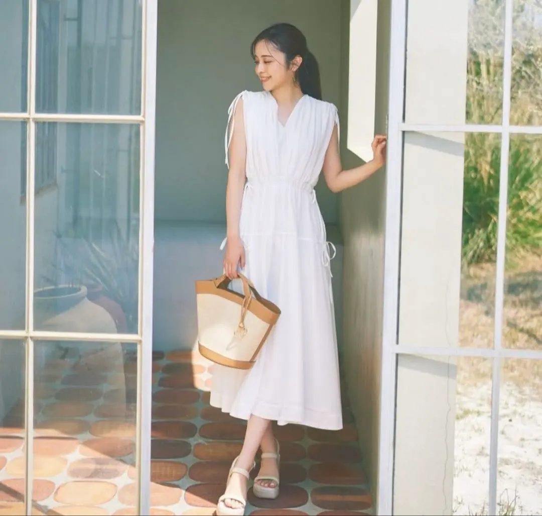 Thumbnail of Price Reduced! Excellent Condition CELFORD Floral Print Ribbon Sleeveless Dress