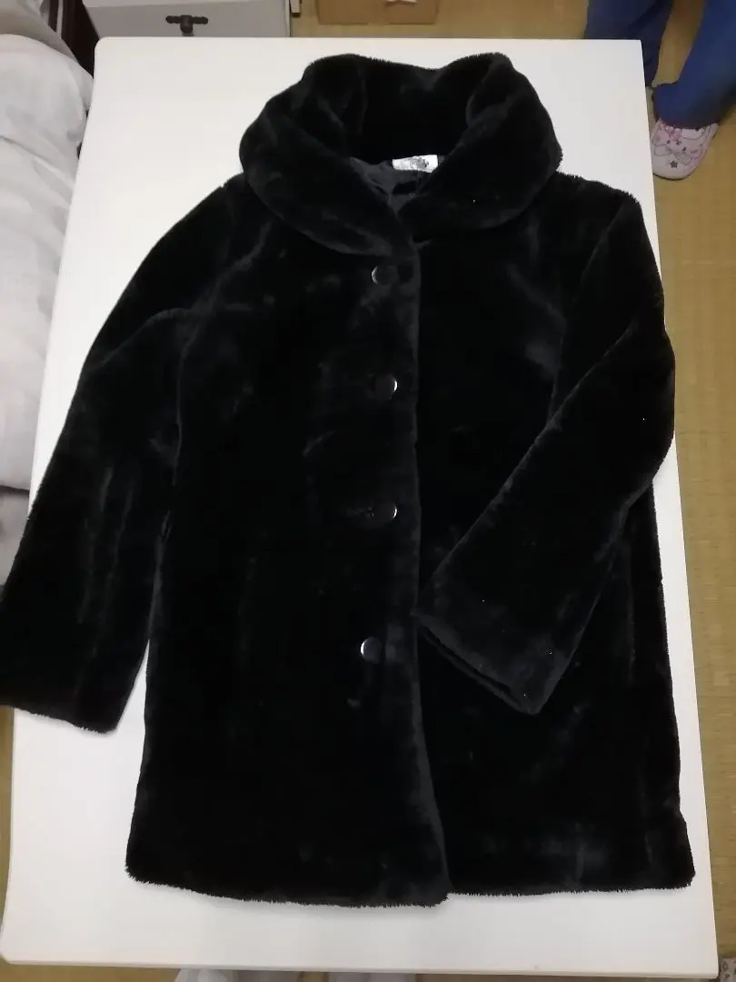 Thumbnail of Fluffy black coat
