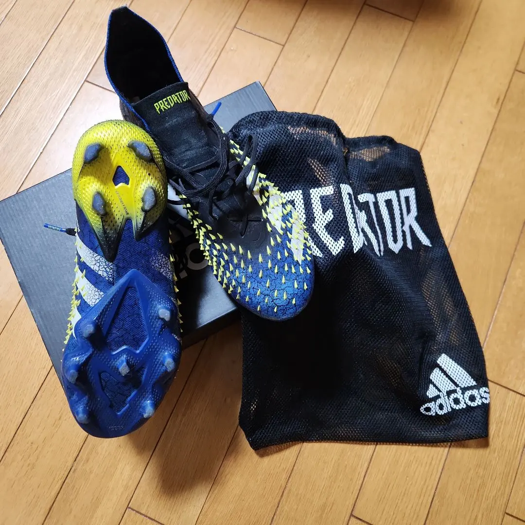 お値下げ‼️【おまけ付き】プレデター フリーク .1 FG 26.5 2025年最新】プレデターフリーク 26.5の人気アイテム - メルカリ
