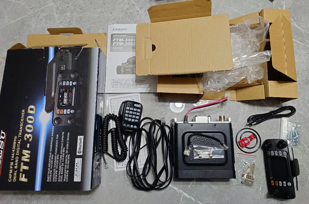 YAESU FTM-300D 未使用品