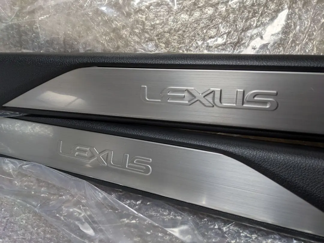 レクサスLS600オプションLEDスカッフイルミネーションUVF46…895