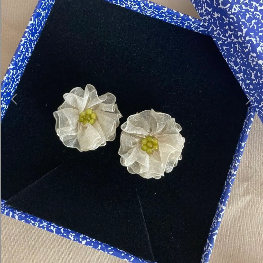 paloma wool パロマウール チュール フラワーピアス サンド　レッド Paloma Wool＊人気! リボンフラワーピアス Anette 送料込