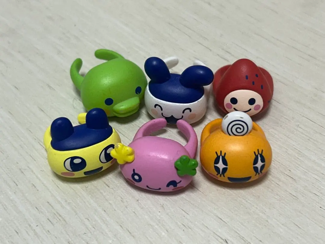 Thumbnail of Final Price Reduction: Tamagotchi Pukutto Ring Complete Set Gacha