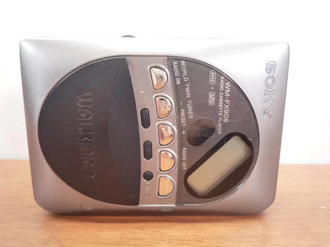 【ジャンク】SONY WALKMAN WM-FX909 Sony SONY Walkman WALKMAN radio cassette player WM-FX909