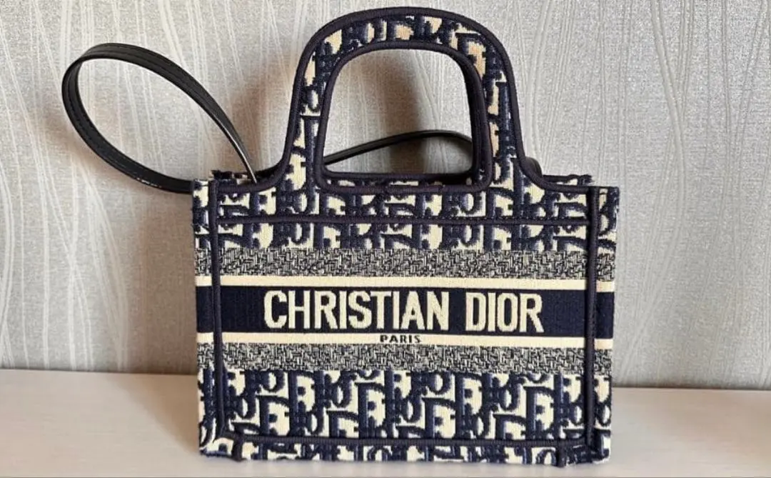 Dior 並行輸入品 バック【とい】 2025年最新】dior バッグ 並行輸入品の人気アイテム - メルカリ