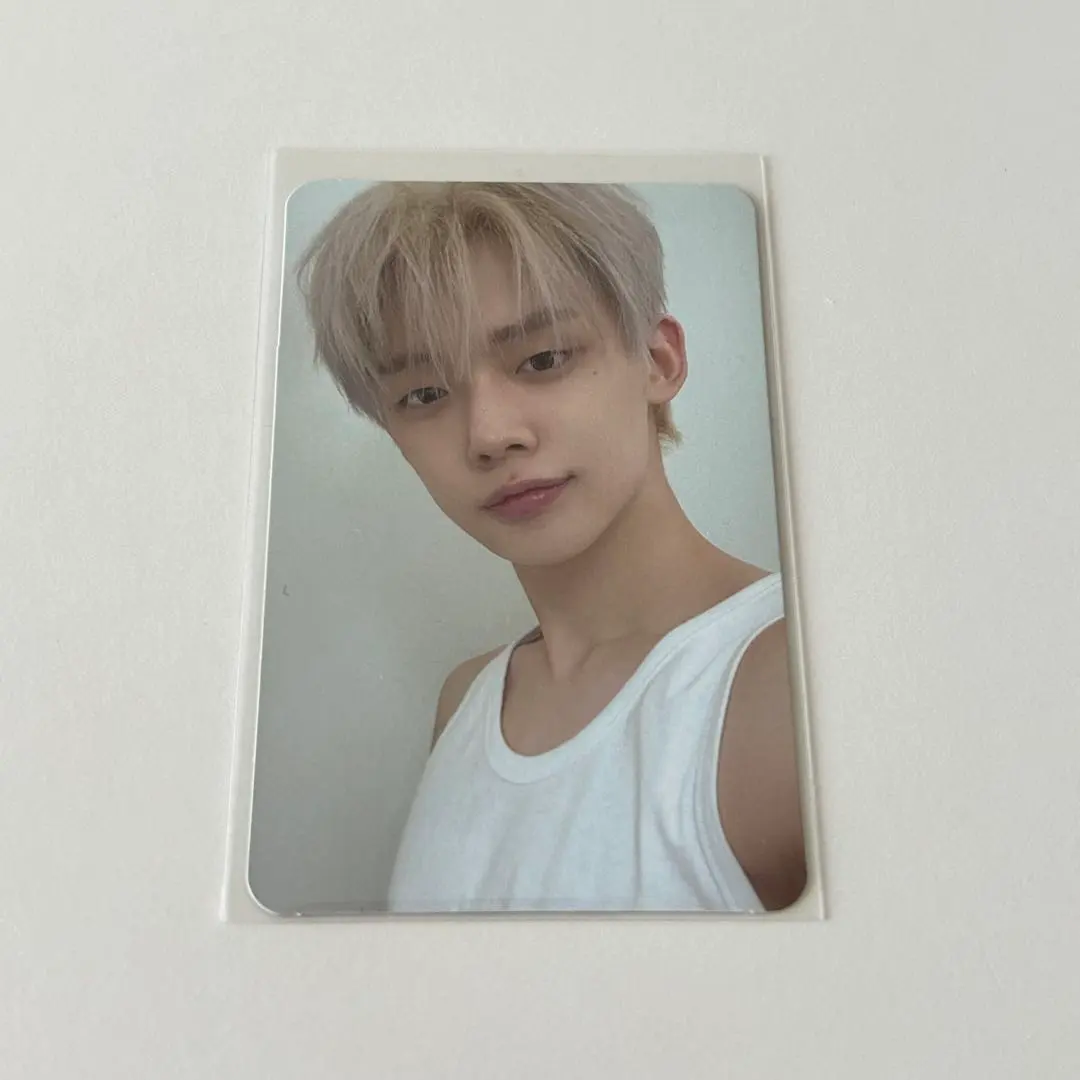 Thumbnail of TXT Yeonjun trading card