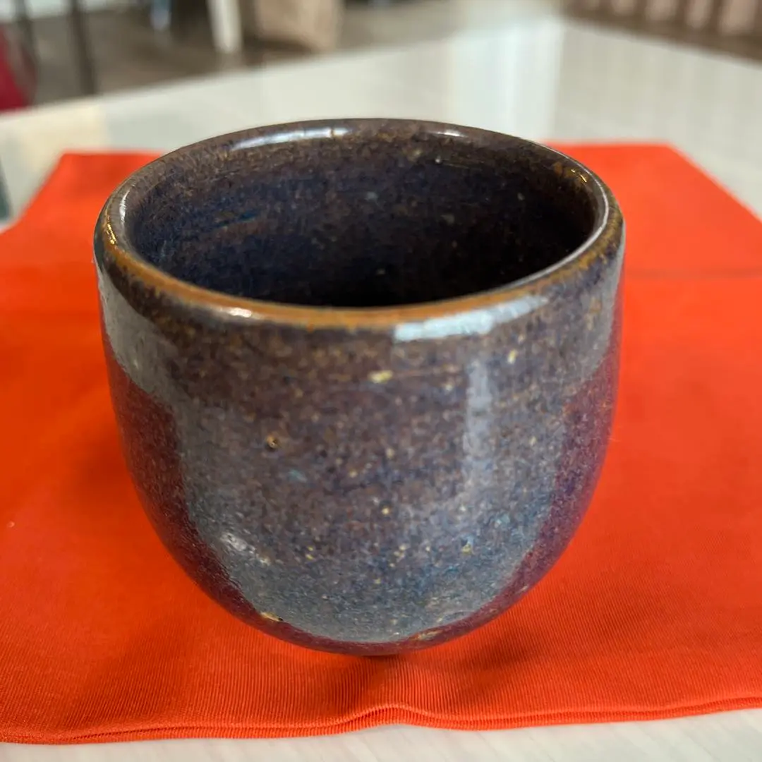 千窯えぞ千曲焼 高橋千弥 掛花入 常滑焼 花入 花器 花瓶 新品 未使用 です。 美濃焼 高木廣司 陶器 一輪挿し 新品未使用 廣千窯 花瓶 花器 染