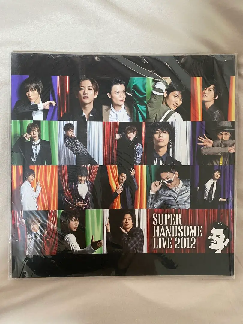 SUPER ハンサム LIVE 2012 VISUAL BOOK パンフレット SUPER ハンサム LIVE 2012 VISUAL BOOK パンフレット - メルカリ
