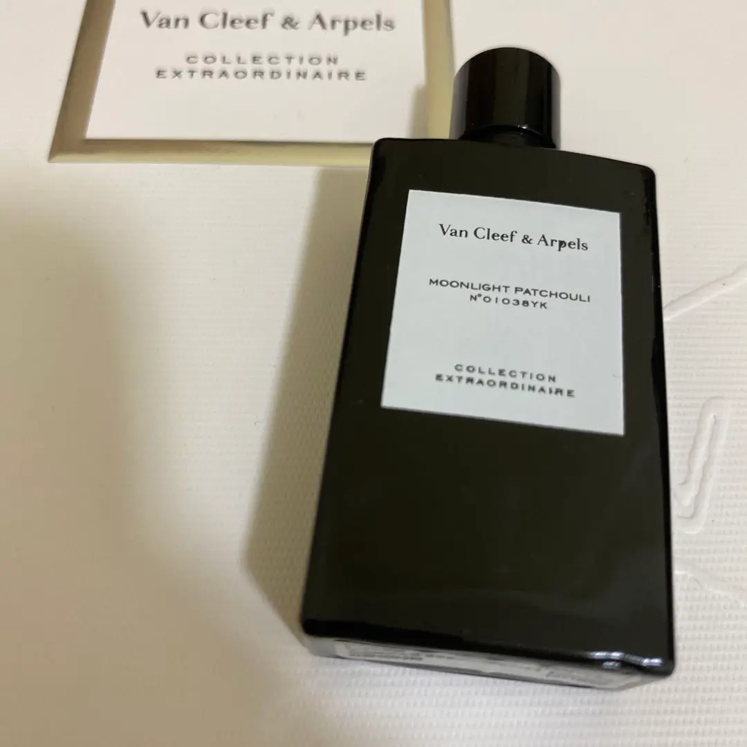 2025年最新】van cleef & arpels ムーンライト パチョリの人気
