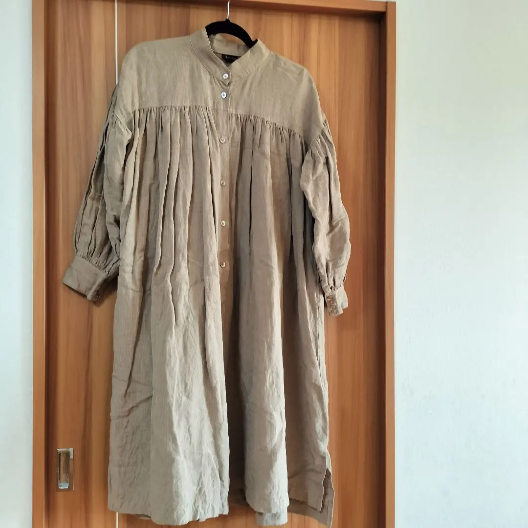 SA-RAH亞麻褶飾長洋裝 的縮圖