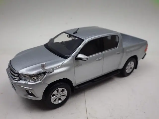 【非売品】トヨタ ハイラックス IMV シルバー ミニカー 非売品】トヨタ ハイラックス IMV シルバー ミニカー - メルカリ