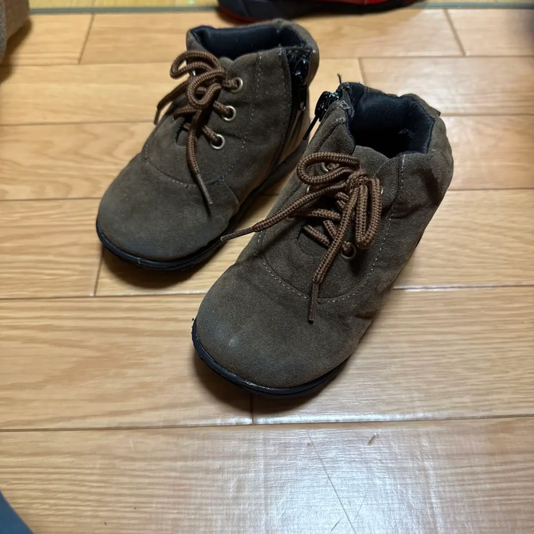 Thumbnail of Brown high-cut boots, 15 cm