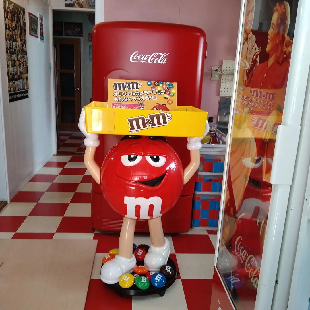 【直接手渡し限定】M&M's ストア大型ディスプレイ(非売品) 直接手渡し限定】M&M's ストア大型ディスプレイ(非売品)