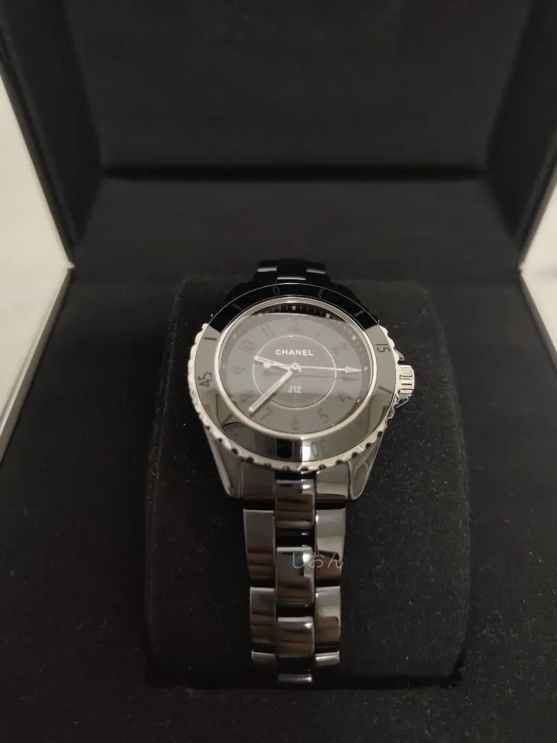 定価の半値以下！CHANEL J12 ファントム 33mm 美品 腕時計 シャネル2019新作【J12 ファントム】ホワイト 33mm／H6345