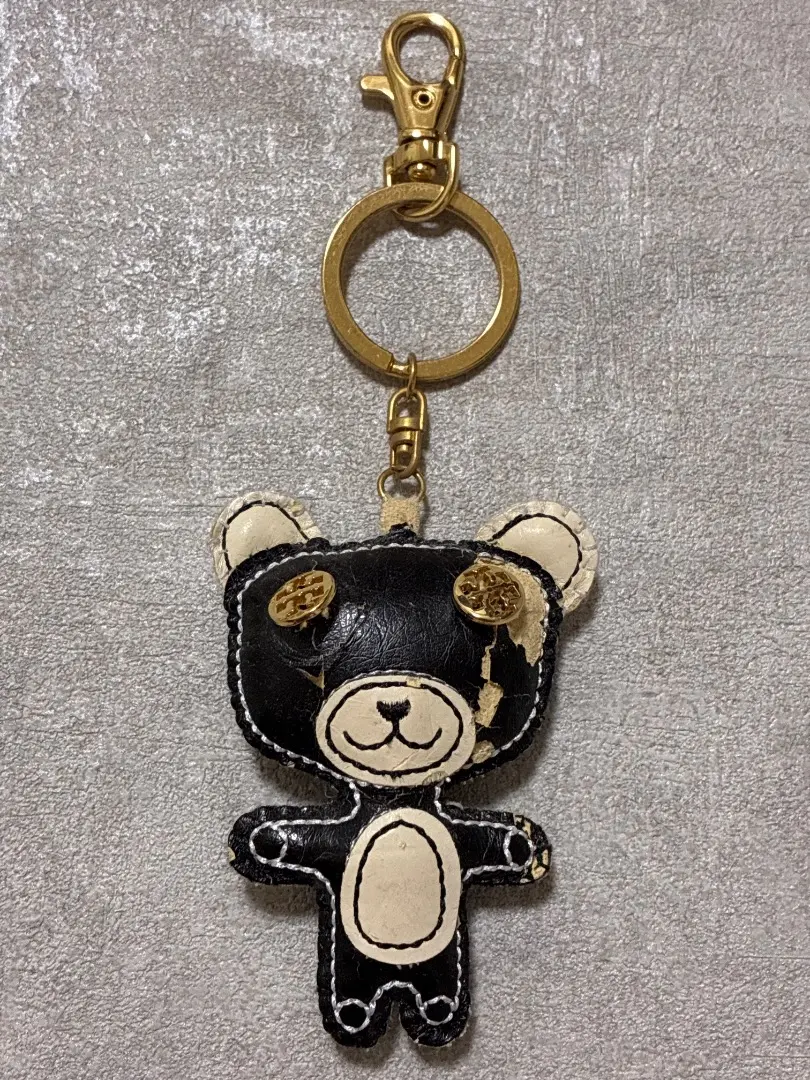 クマ型レザー風キーホルダー LVロゴ付き 2025年最新】ヴィトン キーホルダー くまの人気アイテム - メルカリ