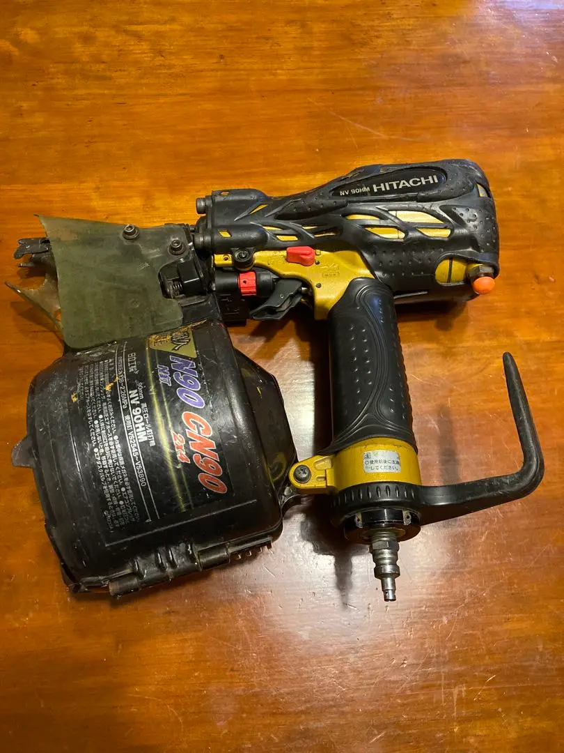 日立 NV90HM 高圧 釘打ち機 Amazon | HiKOKI(ハイコーキ) 高圧ロール釘打機 NV90HMC(L