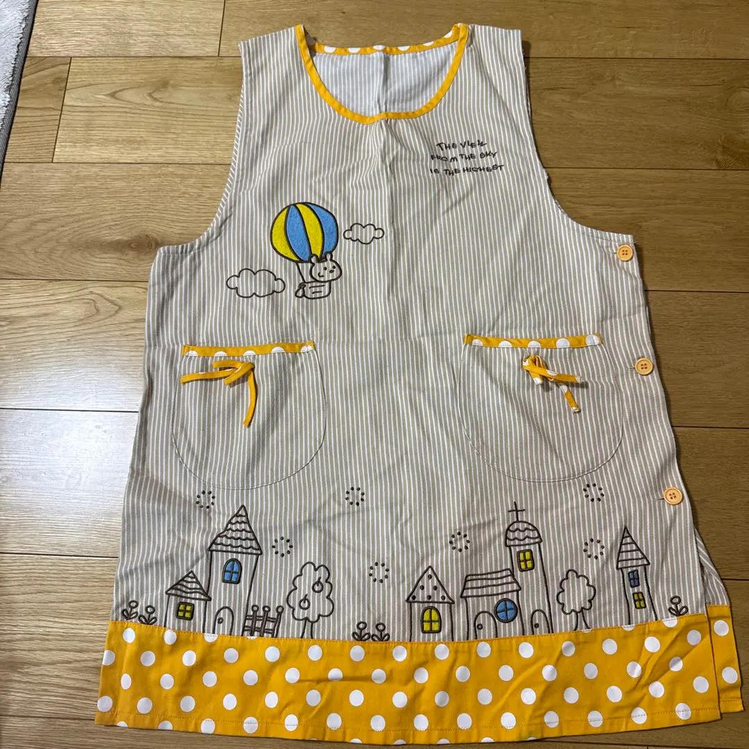 可愛的條紋圓點圍裙 的縮圖