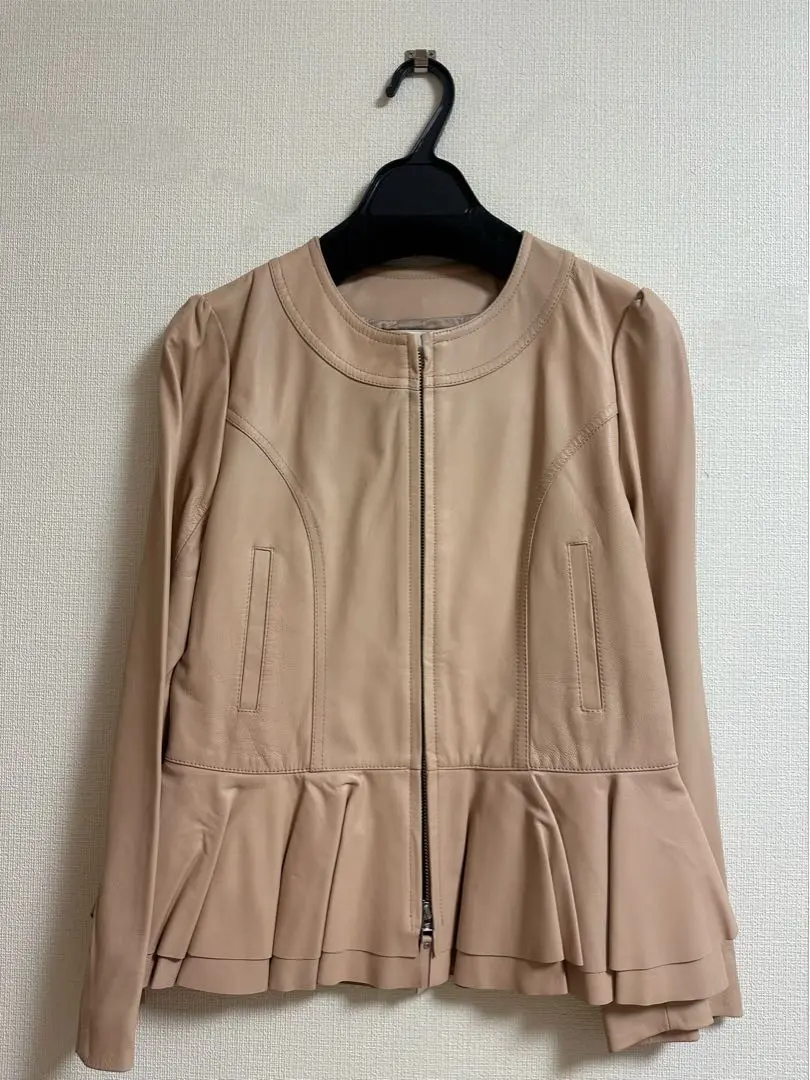 ♡極美品♡Chesty チェスティ　ぺプラム　レザージャケット　本革 ラム革 本革 レディース革ジャン 秋冬 レザージャケット