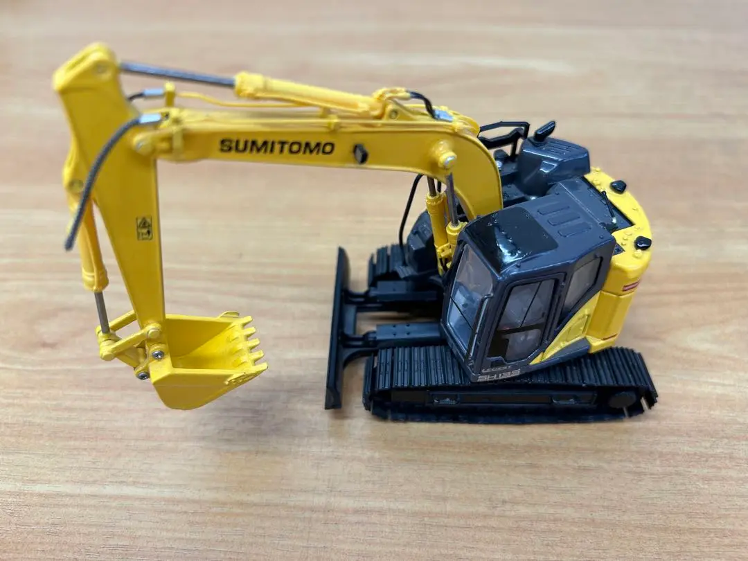 SUMITOMO HYBRID ミニチュア重機 非売品 - メルカリ
