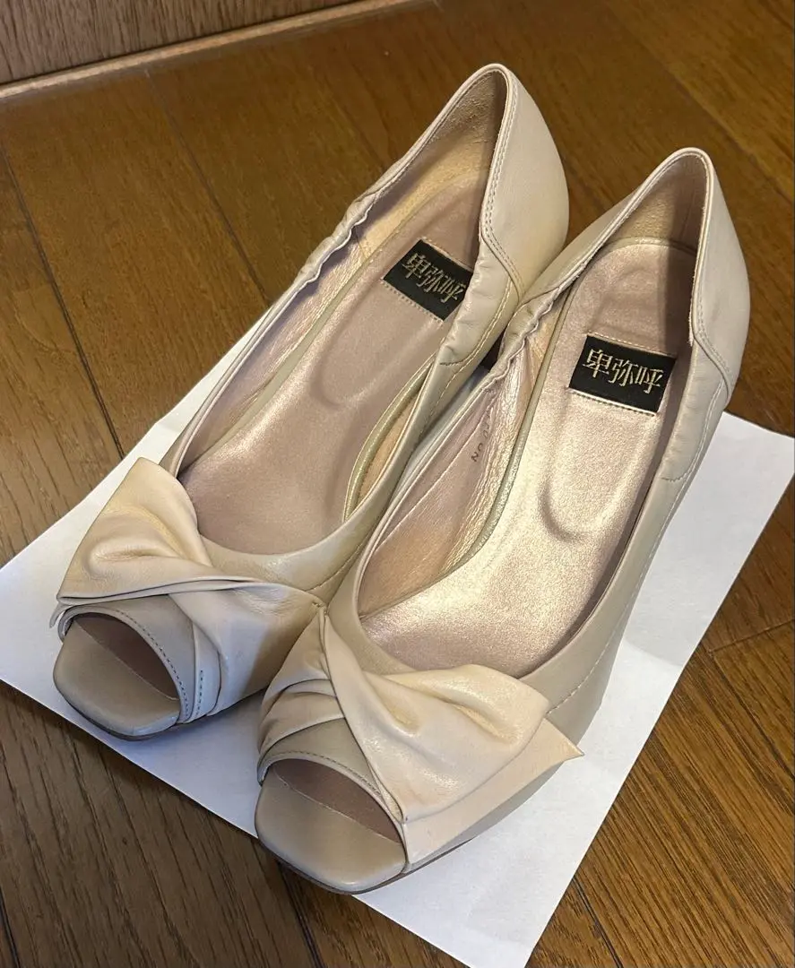 極美品　卑弥呼　ヒミコ　オープントゥ　ストラップ　ヒールパンプス　25.5 5cmヒールスクエアトゥストラップパンプス/600004 | 卑弥呼公式