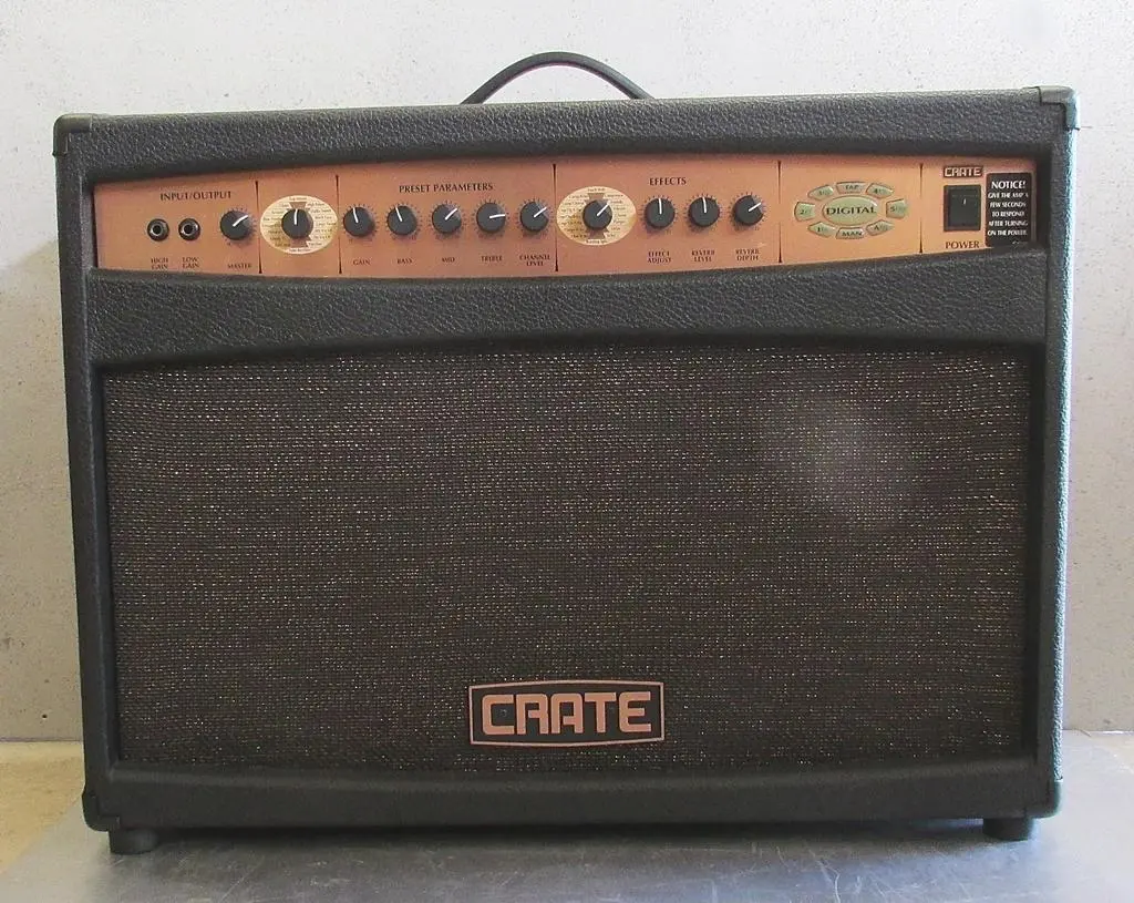 充電式アンプ　CRATE  持ち運び 充電式アンプ CRATE 持ち運び