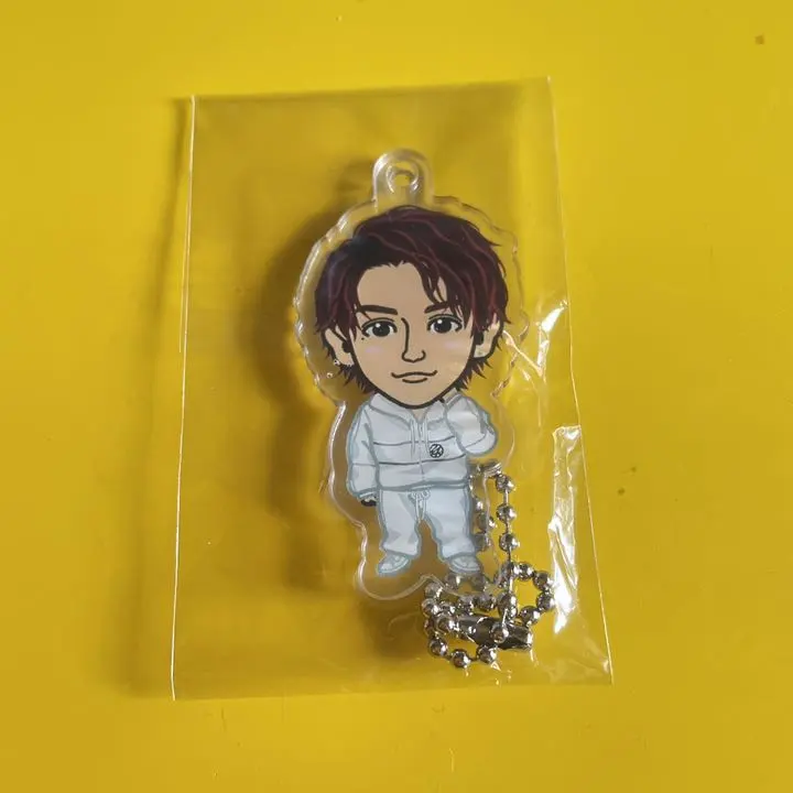 Thumbnail of Hokuto Yoshino Acrylic Keyholder - 24 White Costume