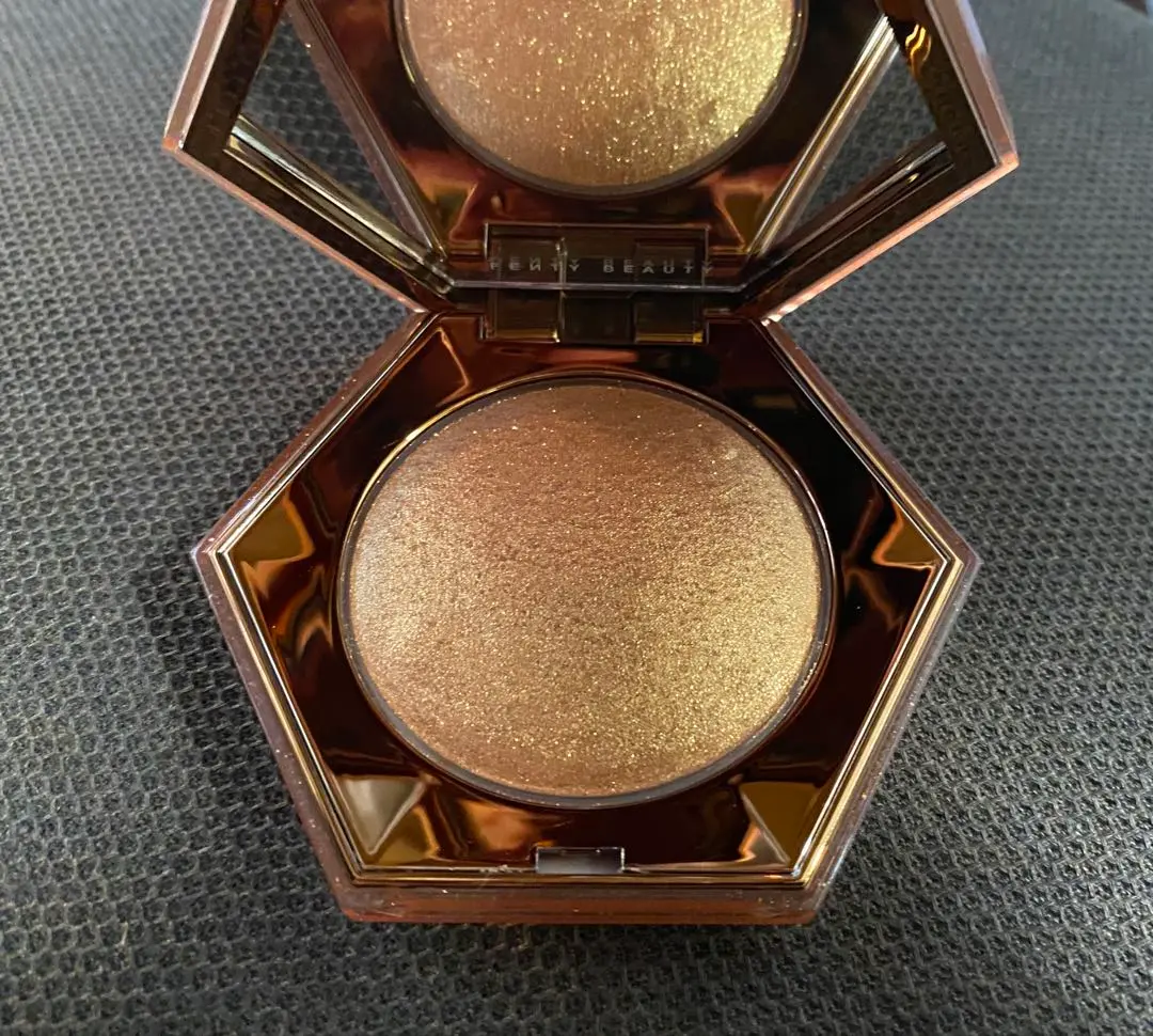 2025年最新】fenty beauty diamond bombの人気アイテム - メルカリ