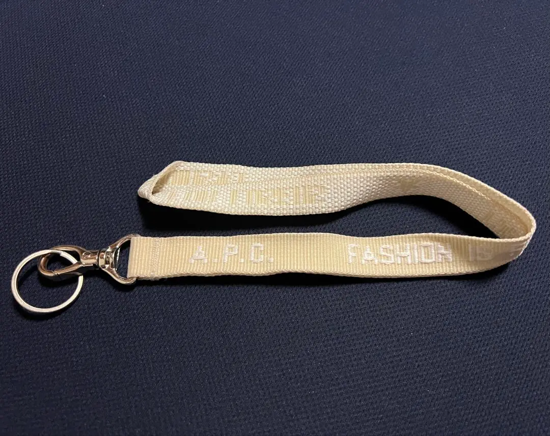 A.P.C ネックストラップ　レザー A.P.C - A.P.C アーペーセー ネックストラップの通販 by xyz