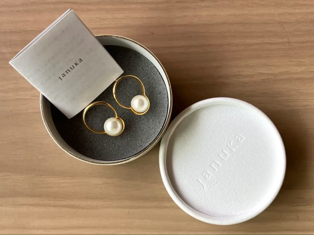 JANUKA ヤヌカFRAME DIAMOND EARRINGS ピアス K18 JANUKA ヤヌカFRAME DIAMOND EARRINGS ピアス K18（januka：CLIP
