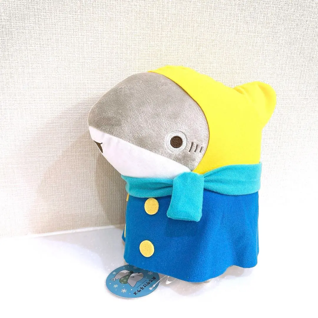 おでかけ子ザメ 冬のよそおいBIGぬいぐるみ | 商品紹介 | 株式