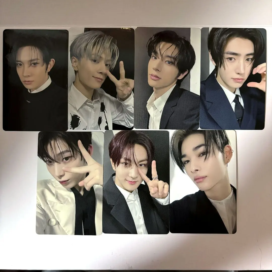 Thumbnail of Enhypen Orange Blood Limited Edition Trading Card Set