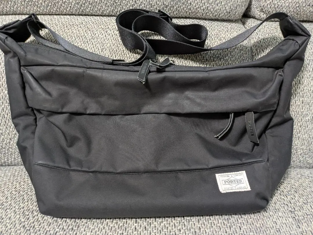 PORTER 黑色 肩背包 的縮圖